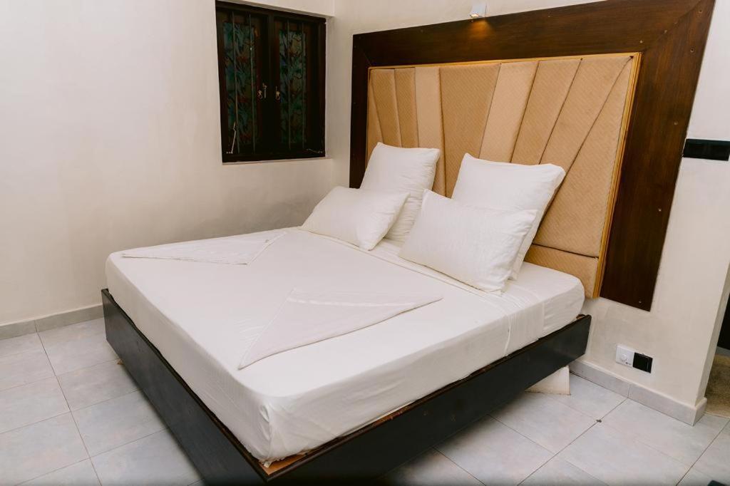 Romantic Garden Hotel Negombo Exterior photo