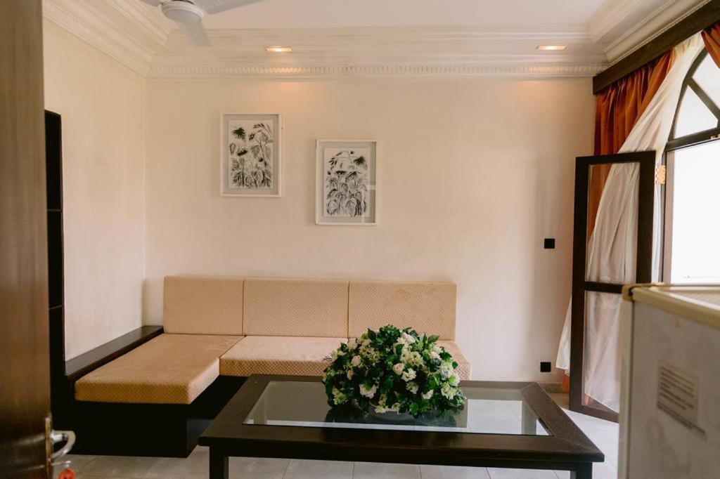 Romantic Garden Hotel Negombo Exterior photo
