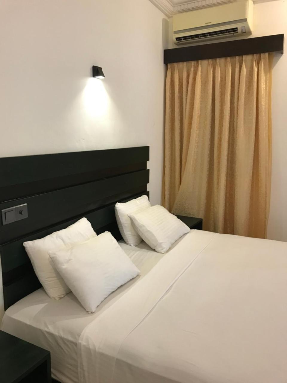 Romantic Garden Hotel Negombo Exterior photo